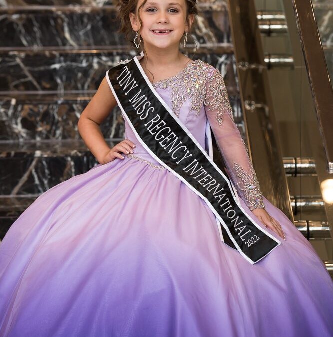 Makynlee Kate Thomas – Tiny Miss Regency International 2022